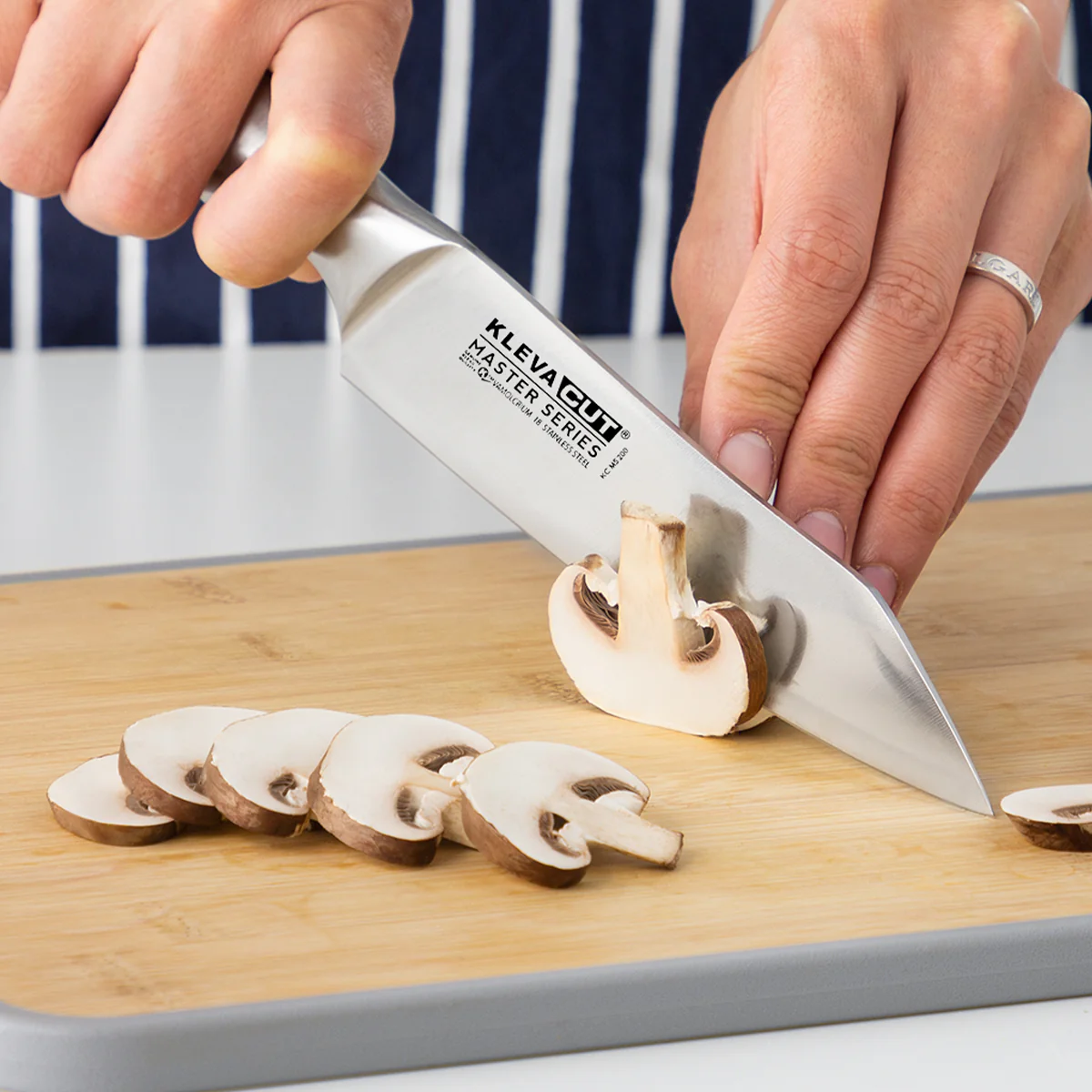 Speciality 4 Piece KlevaCut® Master Series Knife Set - Image 12