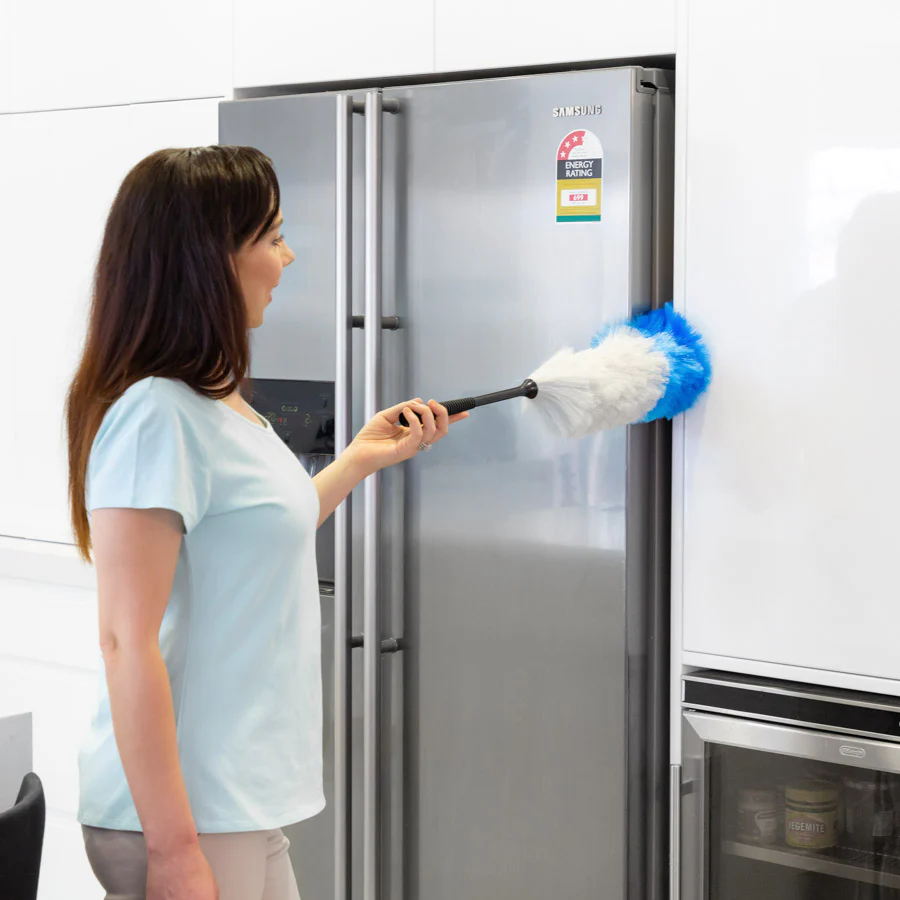 Miracle Magnetic Duster® Trio Attracts Dust Like A Magnet + Telescopic Extension! - Image 2
