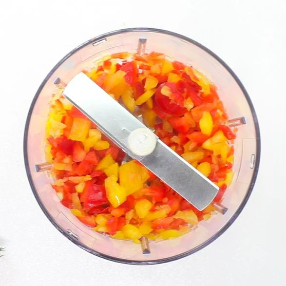 Kleva Quick Food Push Champion Sumo Chopper with Whipping Blade - Image 3